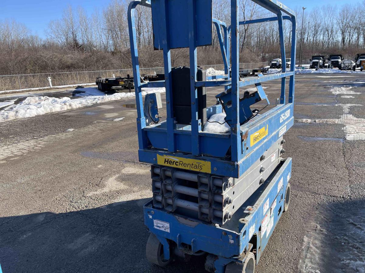 2018 Genie GS-1930