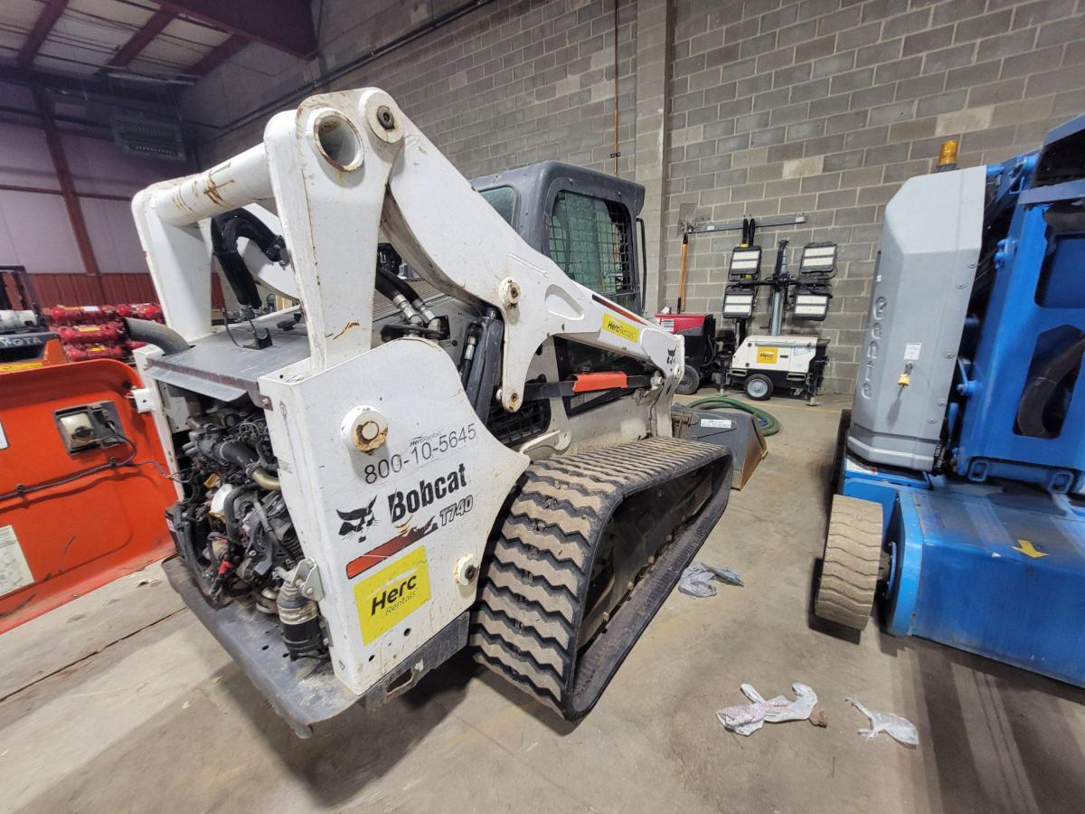 2016 Bobcat T740