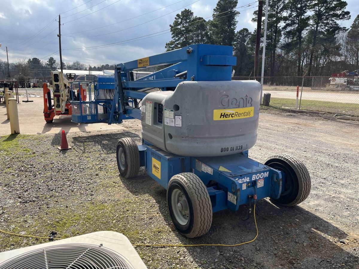 2013 Genie Z-45/25