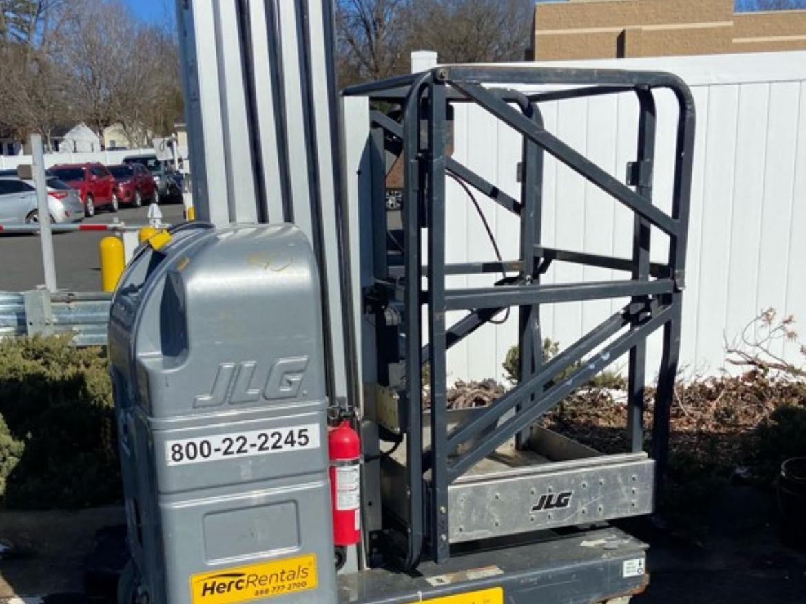 2018 JLG 20MVL