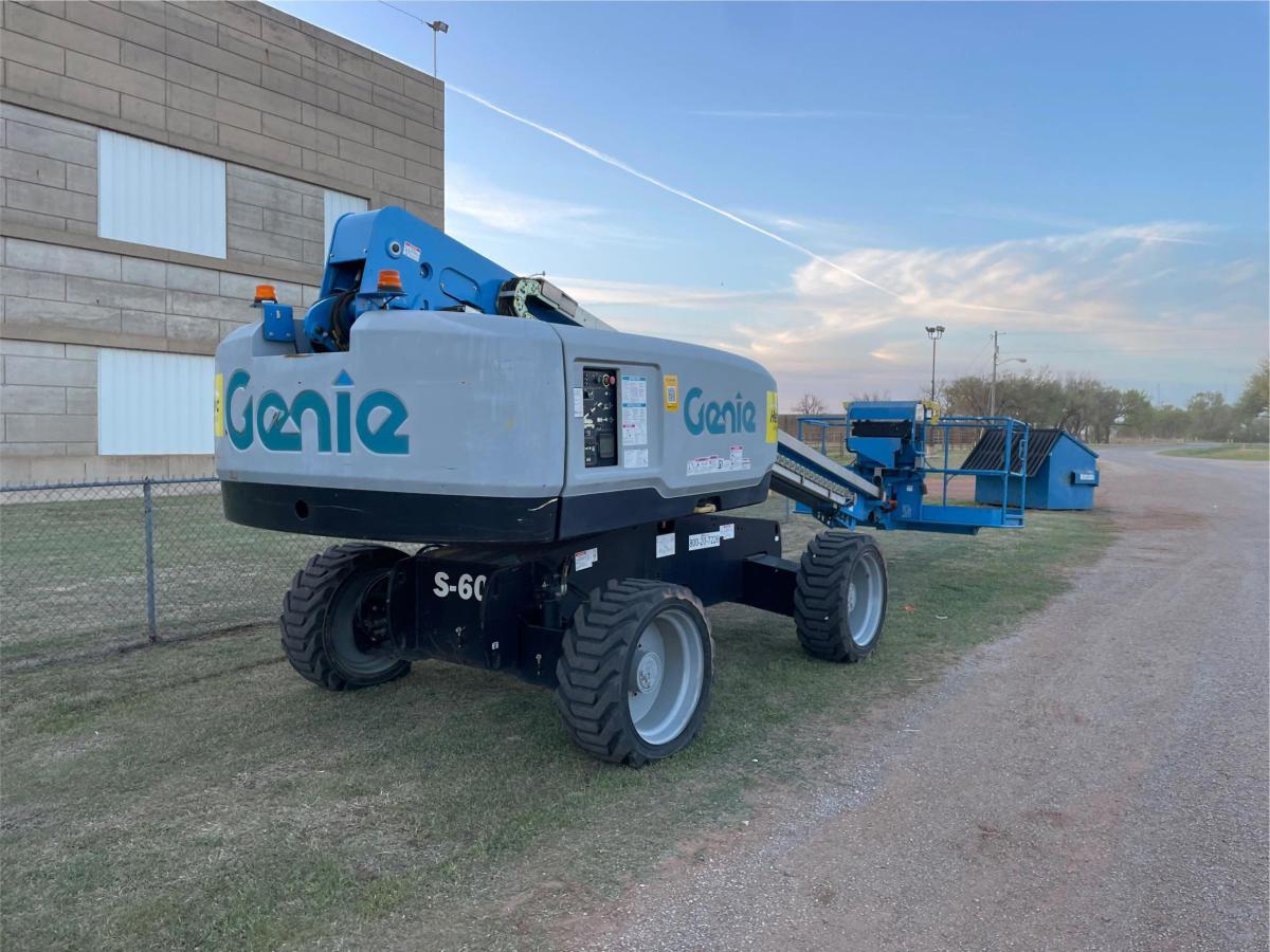 2018 Genie S-60X