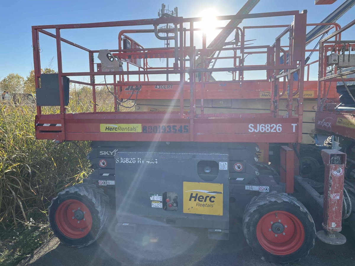 2018 Skyjack SJ-6826RT