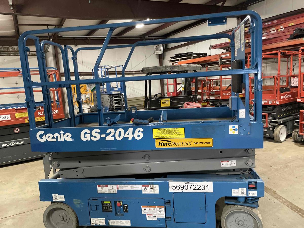 2015 Genie GS-2046