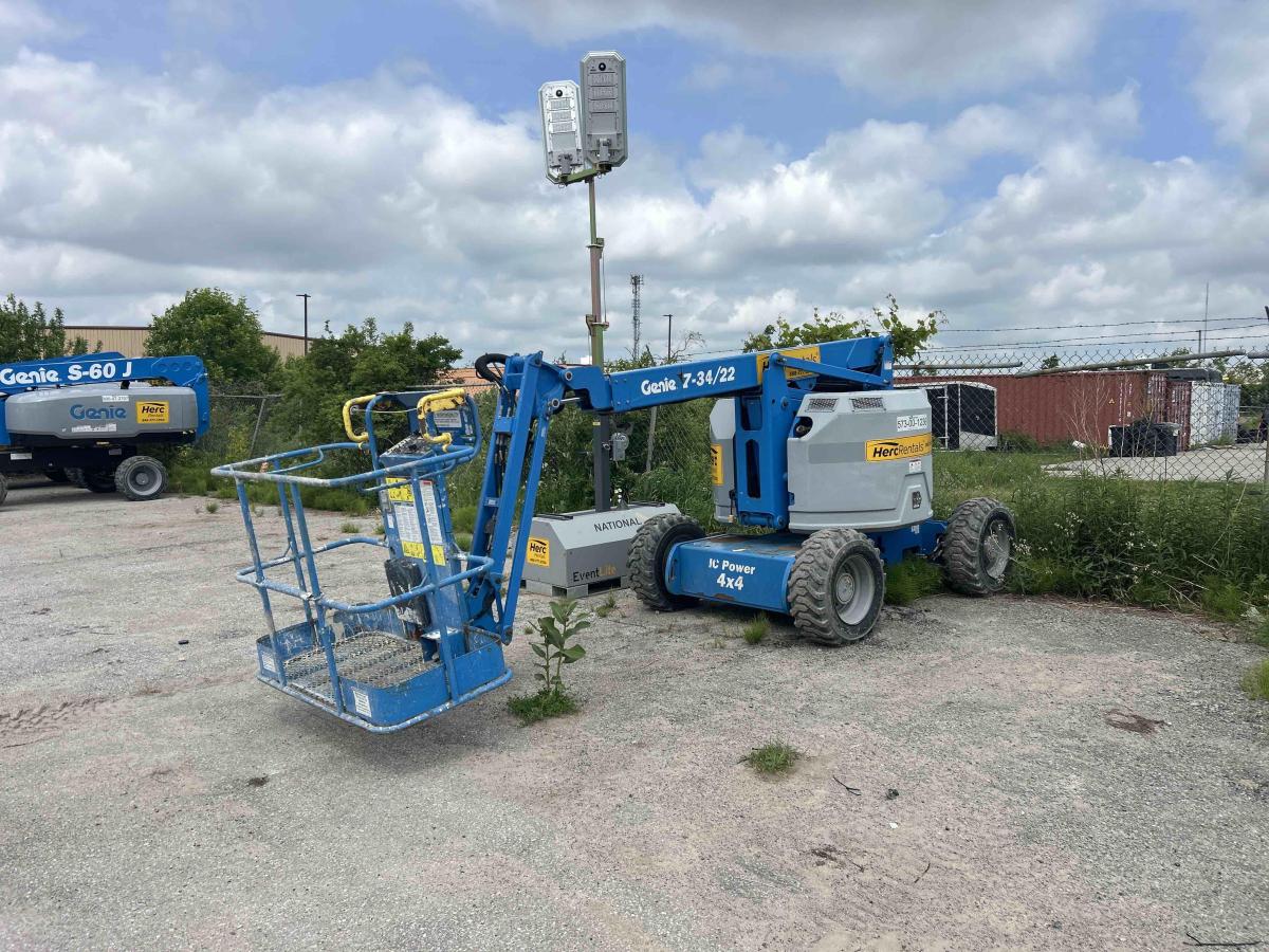 2017 Genie Z-34/22
