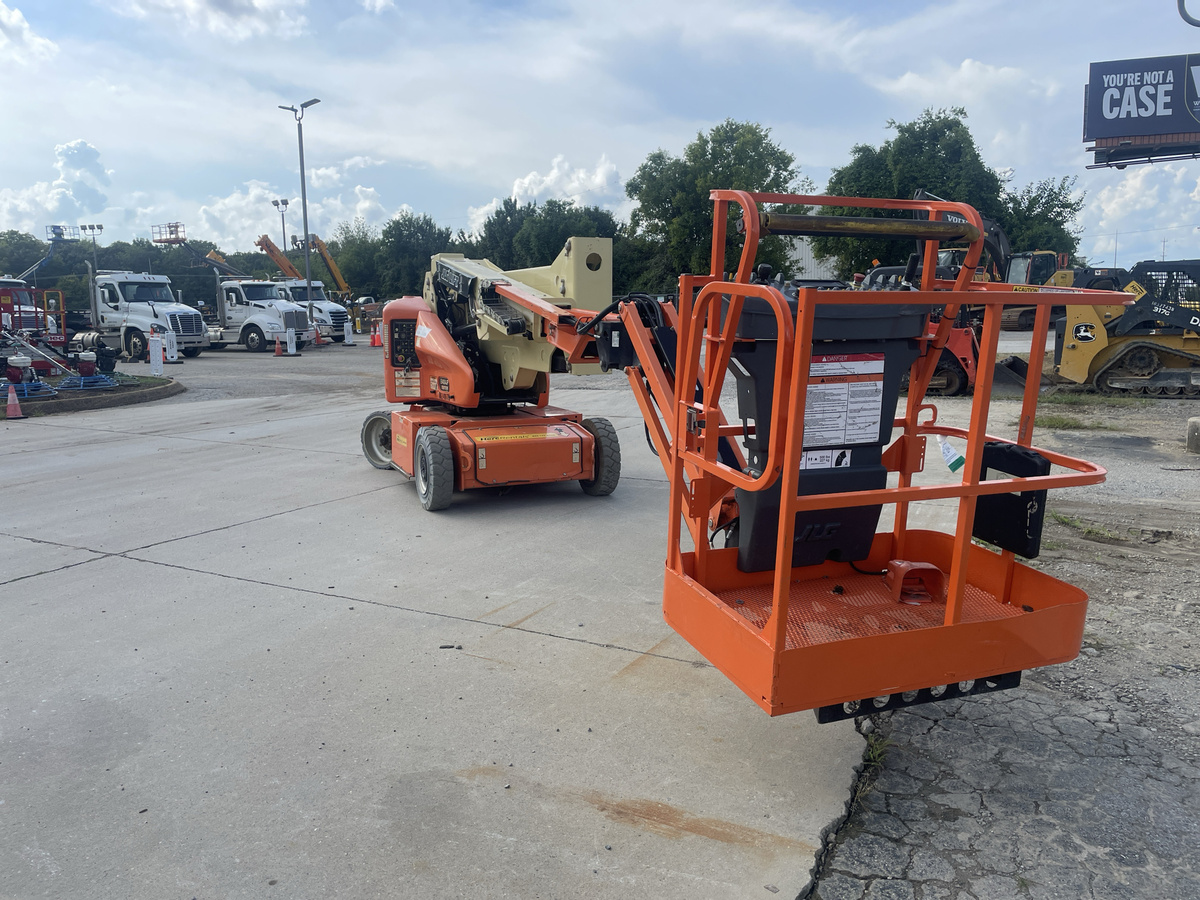 2018 JLG E400AJPN-3