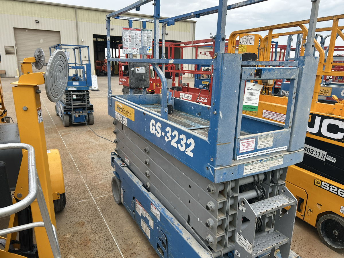 2019 Genie GS-3232-4