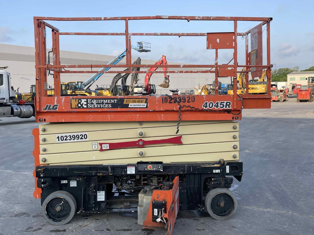 2018 JLG 4045R-4