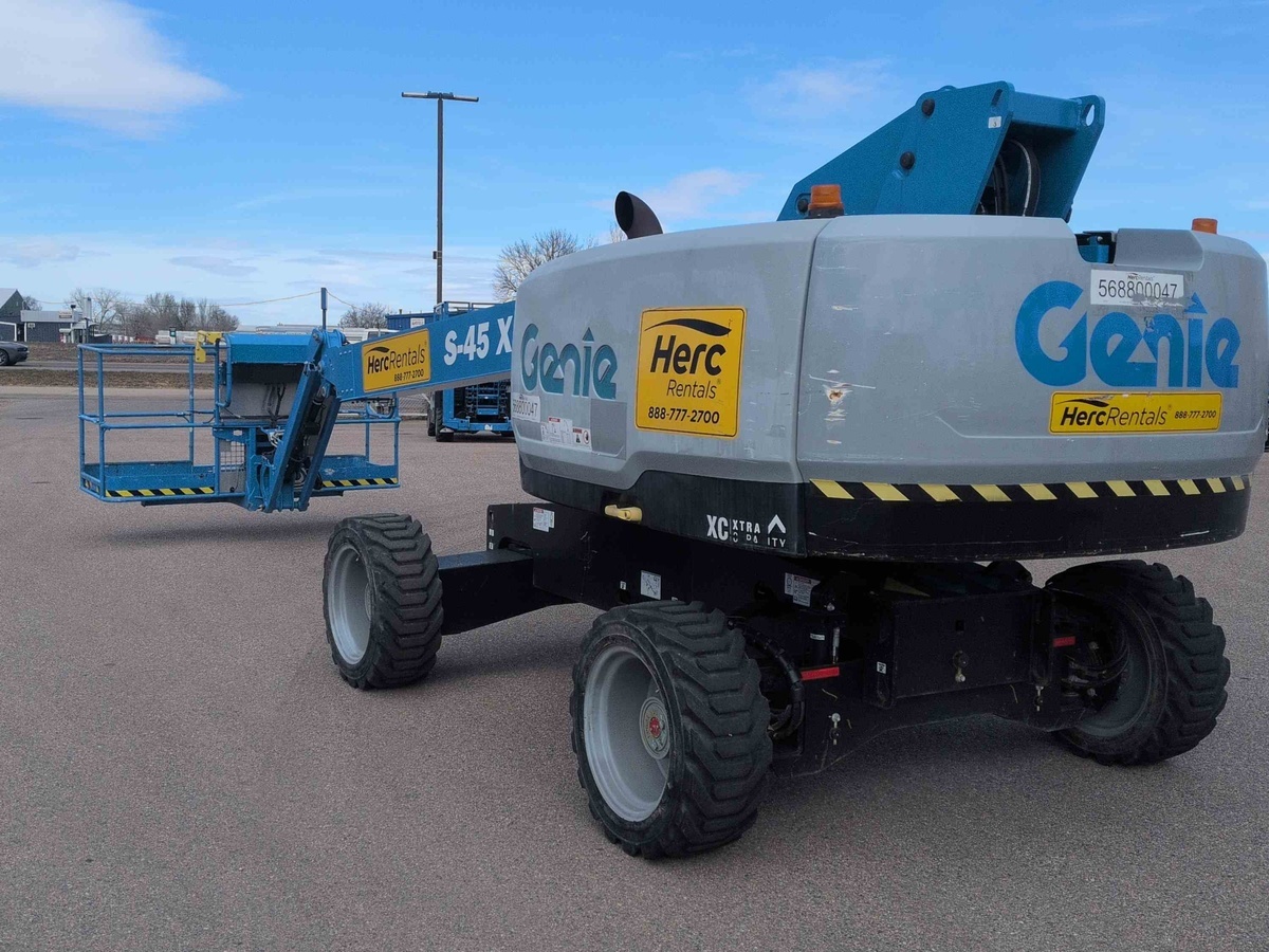 2019 Genie S-45XC-3