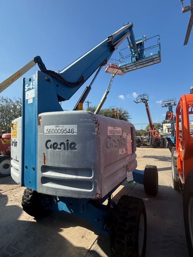 2018 Genie S-45