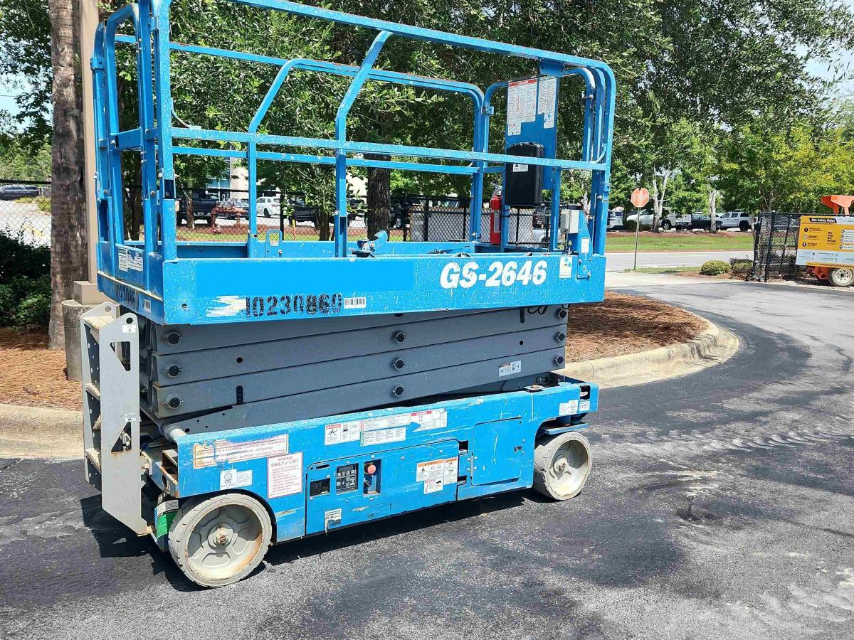 2017 Genie GS-2646
