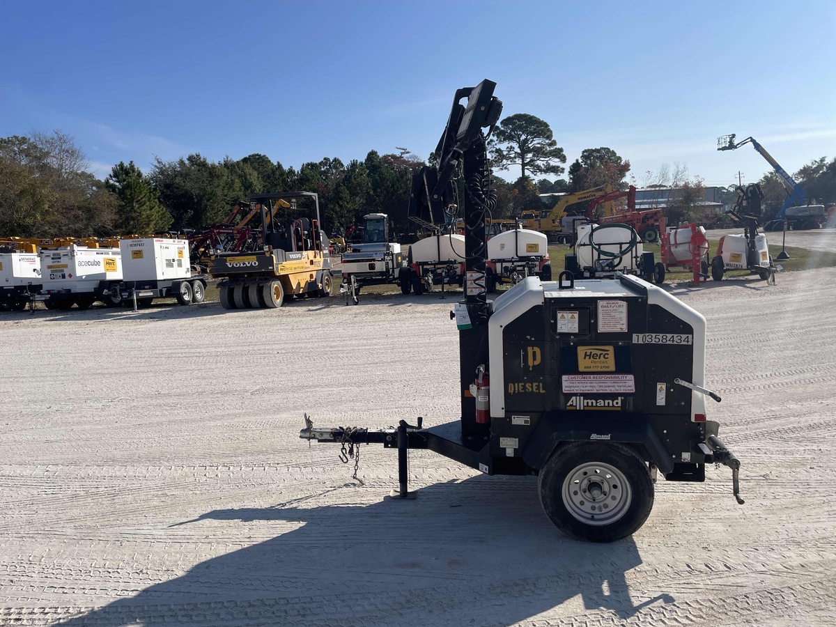 2022 Allmand Night-Lite V-4