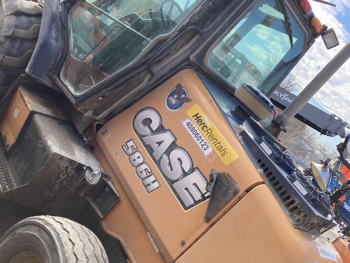 2013 Case 586H-3