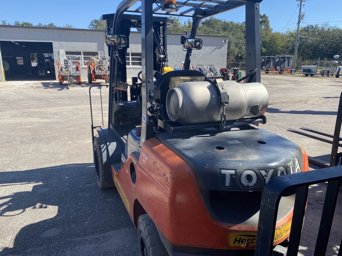 2019 Toyota 8FGU30-3