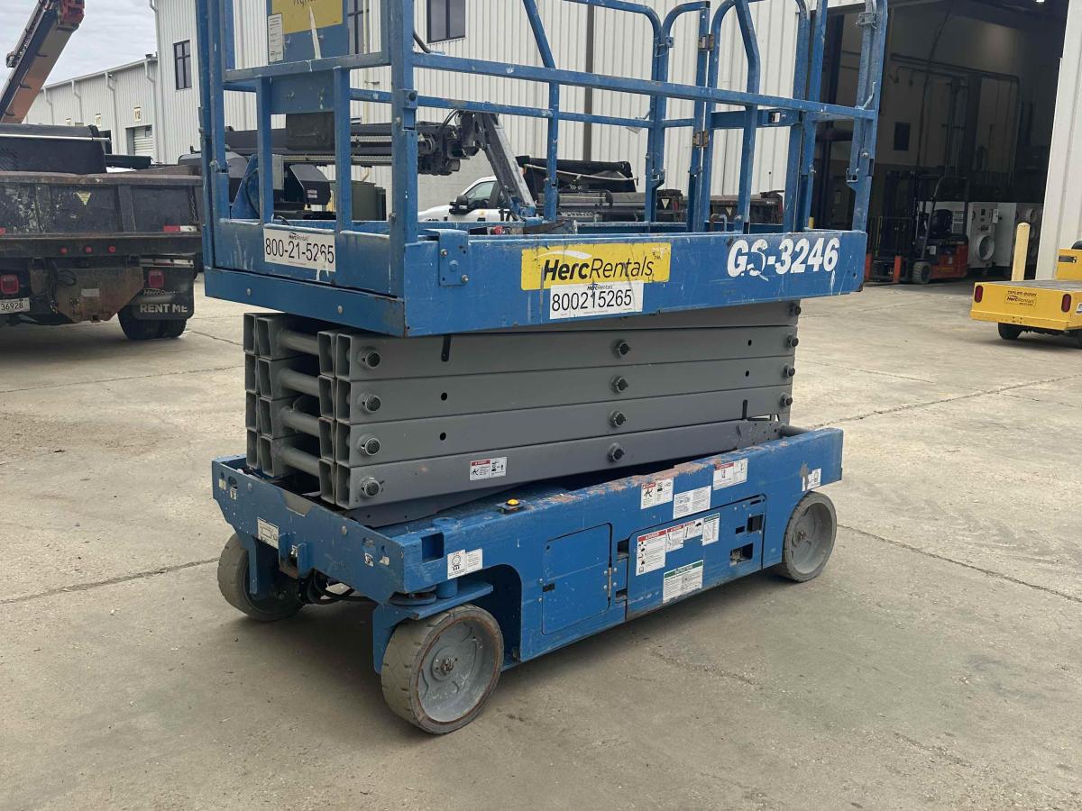 2018 Genie GS-3246-4