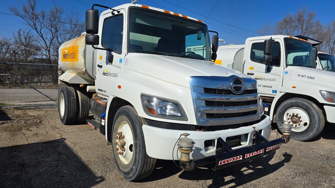 2019 Hino 338