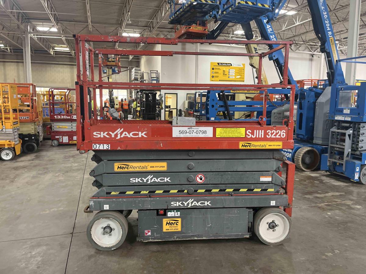 2014 Skyjack SJ3226