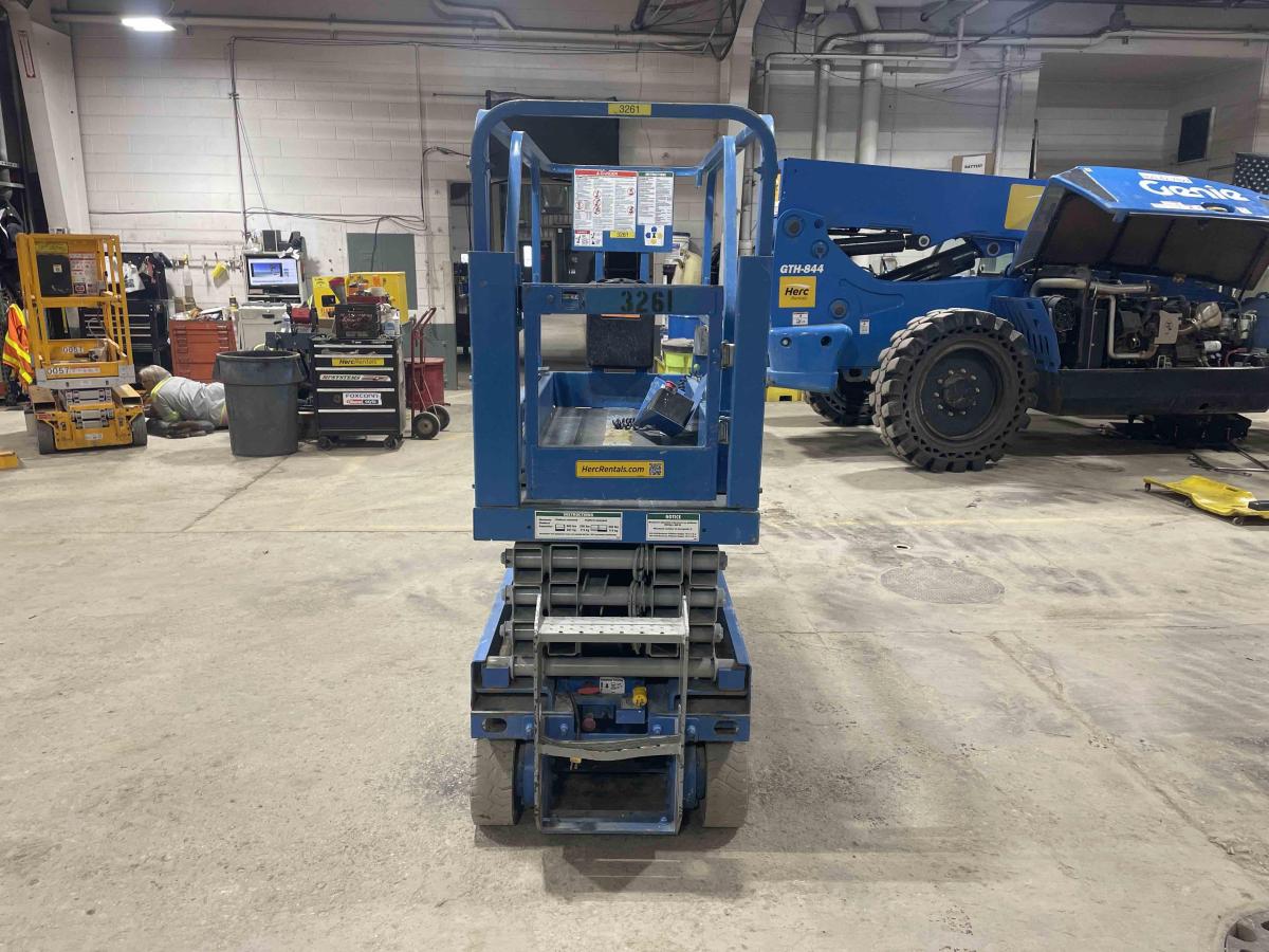 2017 Genie GS-1930