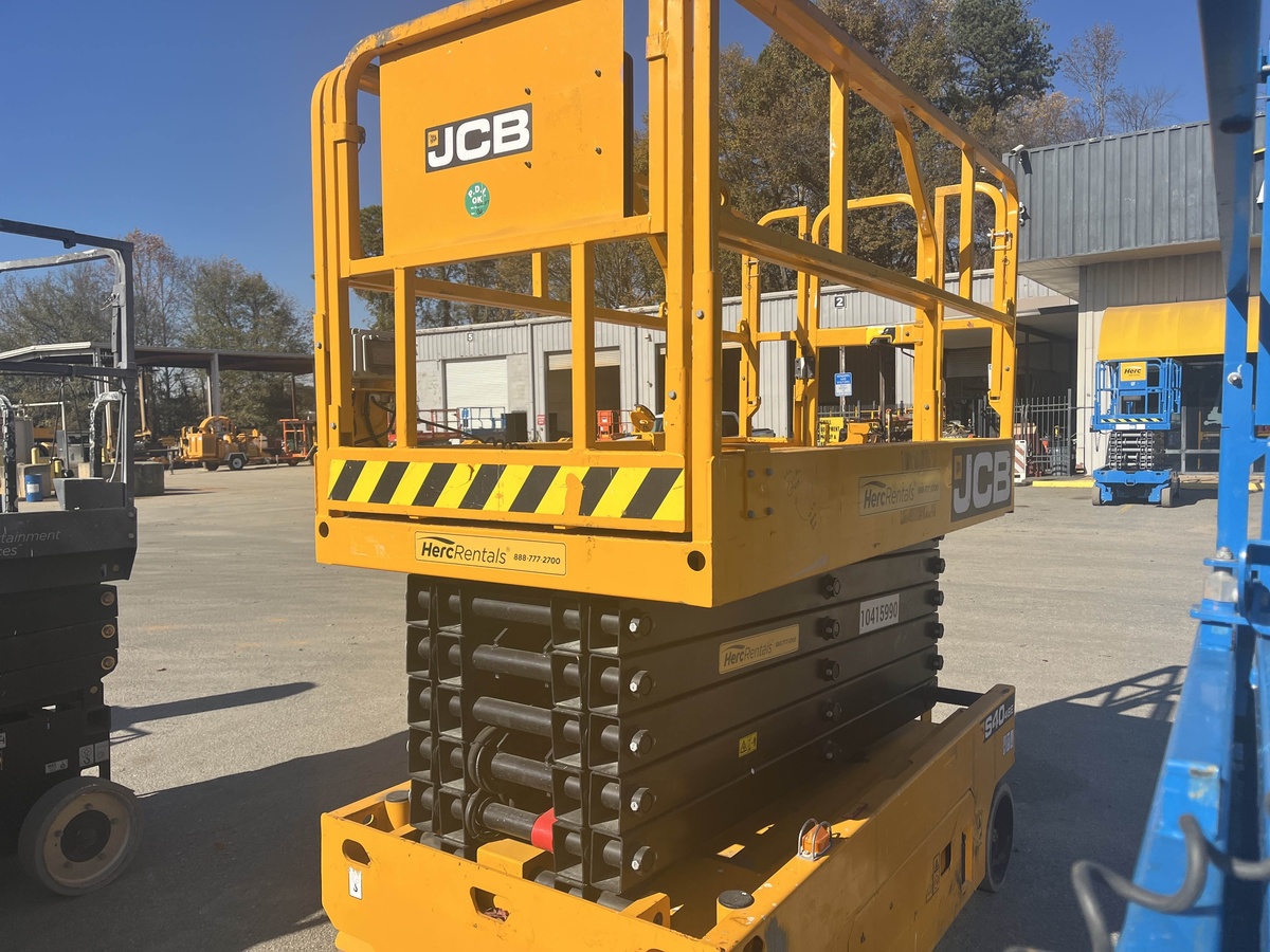 2023 JCB S4046E-4