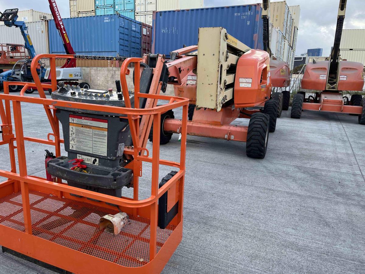 2015 JLG 450AJ-3
