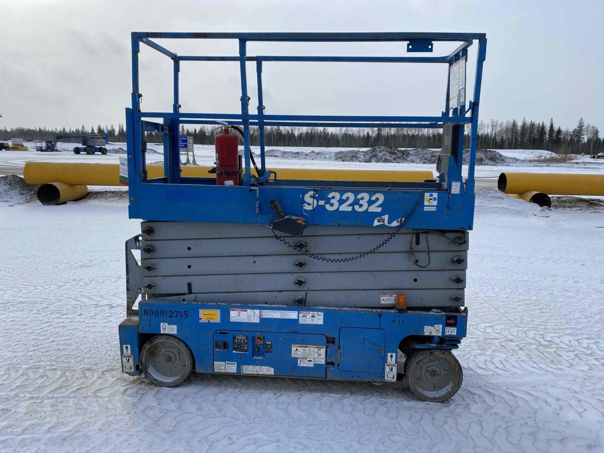 2014 Genie GS-3232