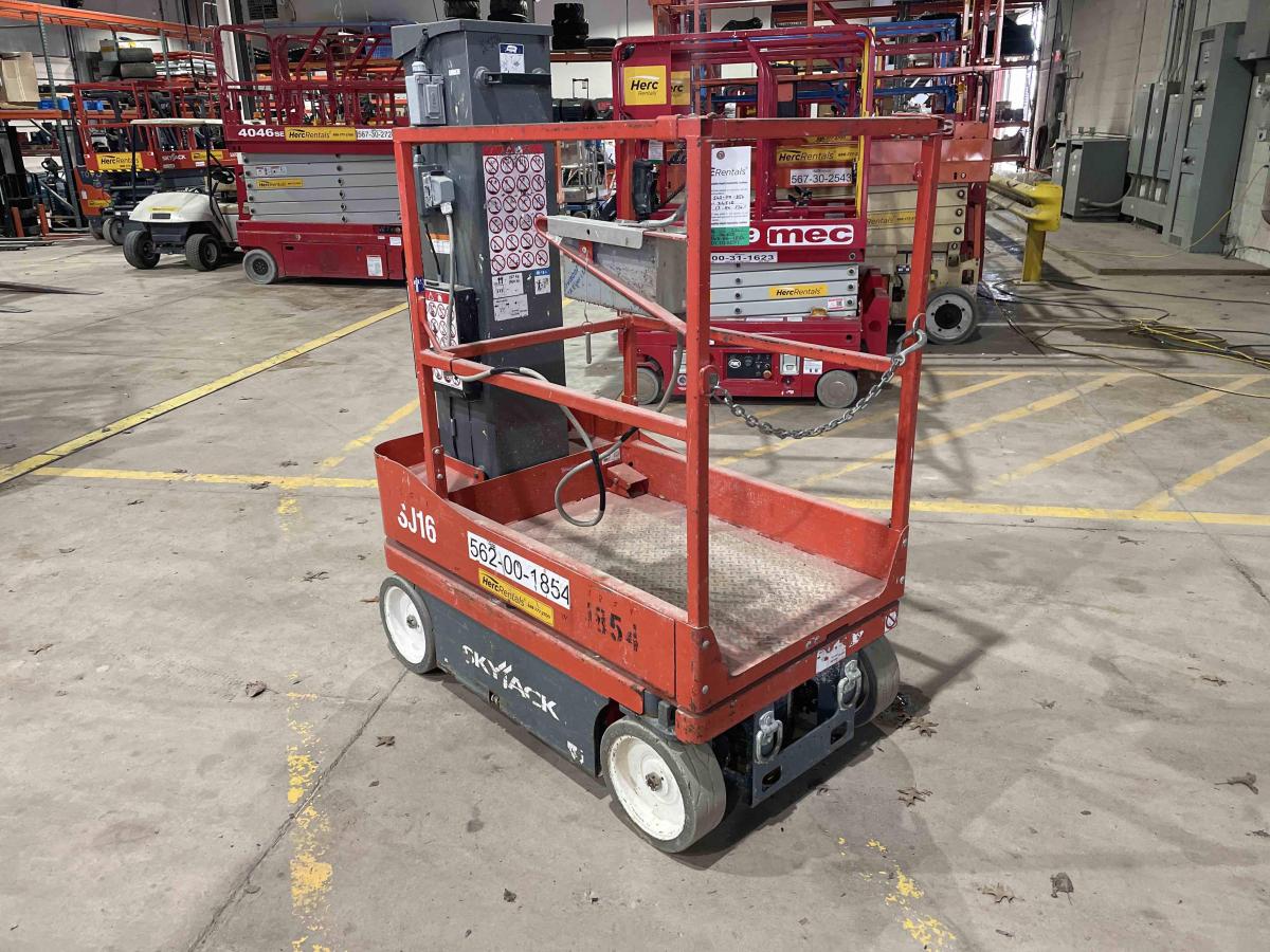 2019 Skyjack SJ16