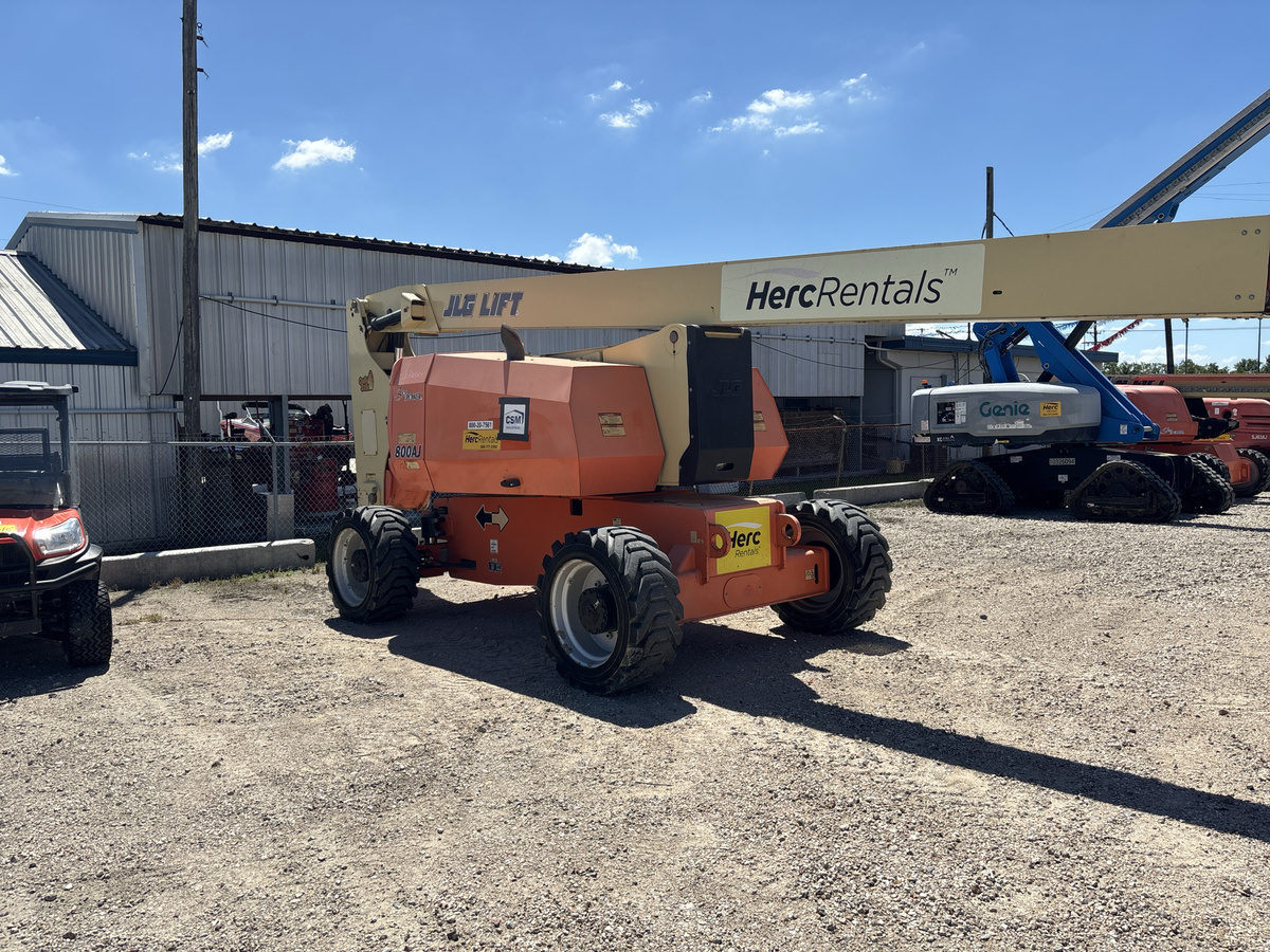 2018 JLG 800AJ