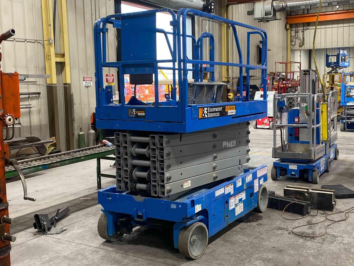 2016 Genie GS-4047