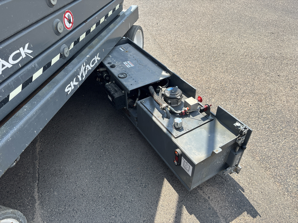 2020 Skyjack SJ4740-9
