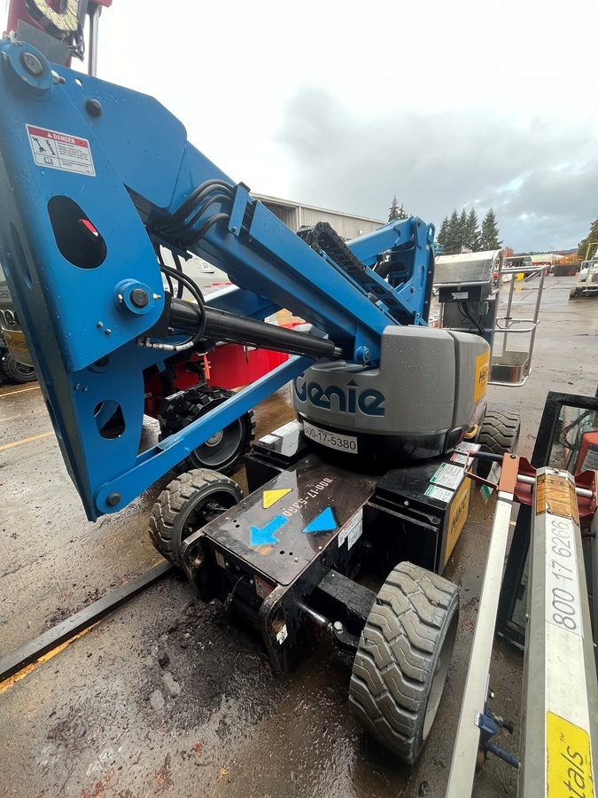 2017 Genie Z-33/18-3