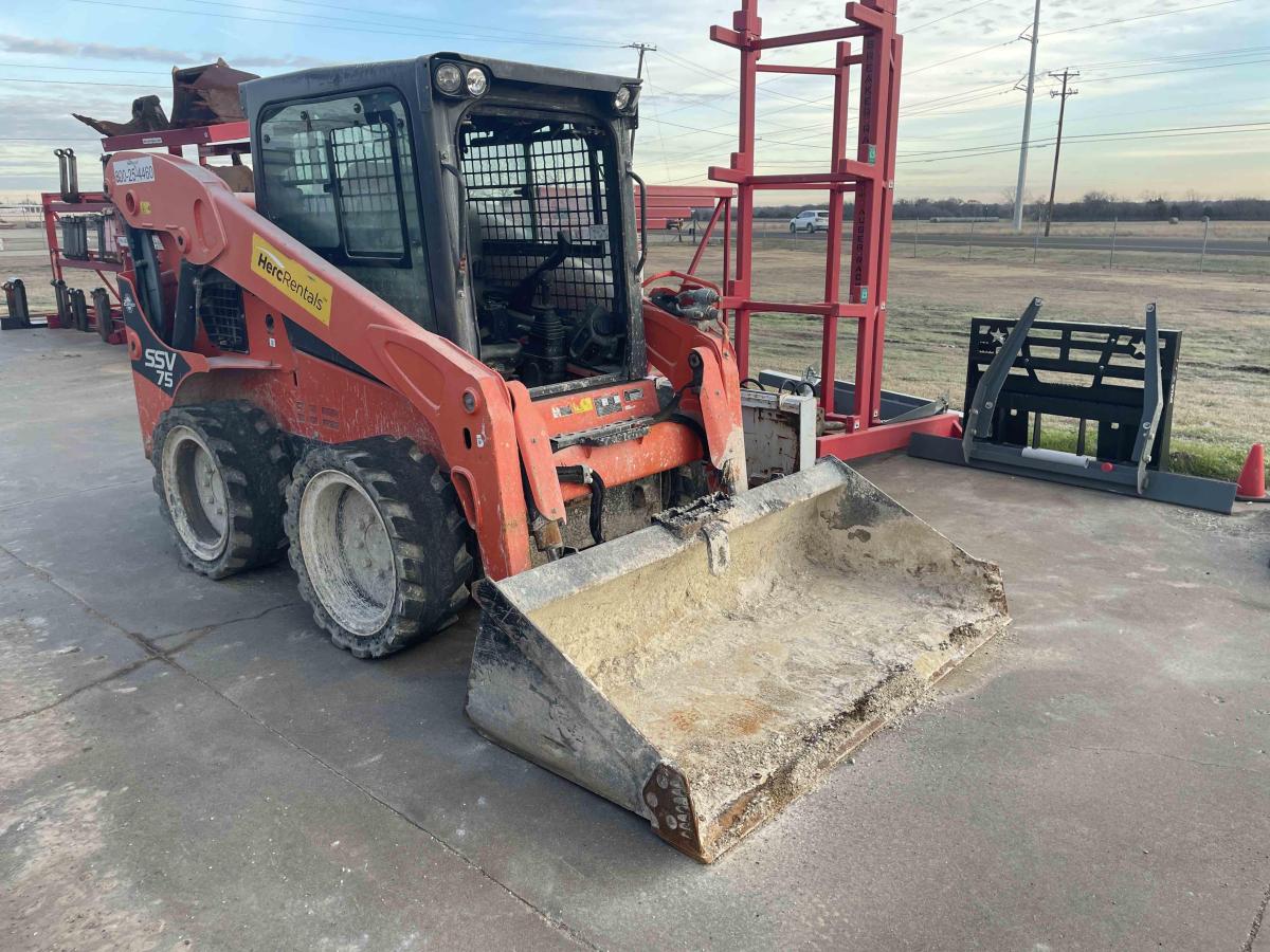 2019 Kubota SSV75