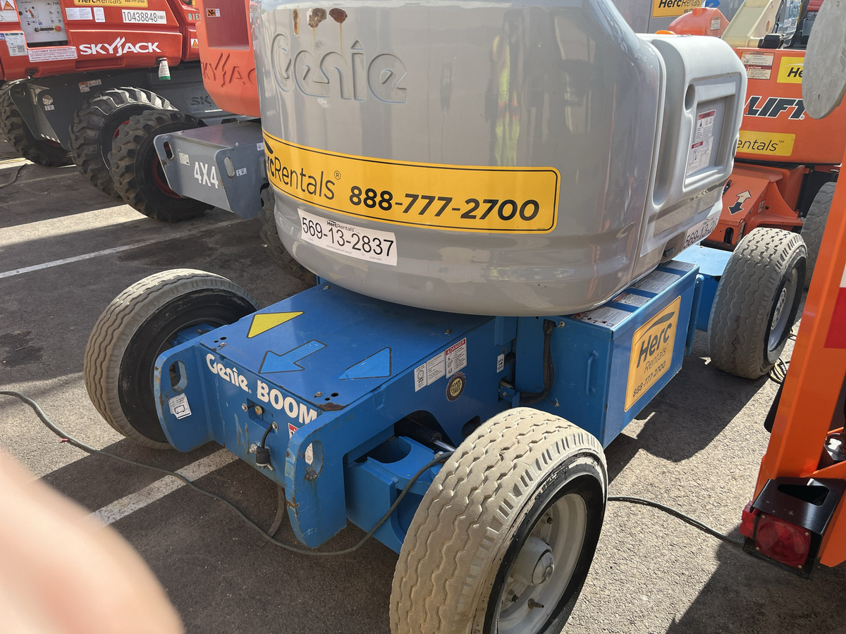 2018 Genie Z-45/25J-4
