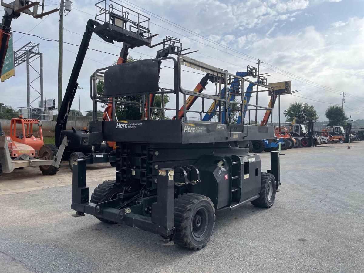 2015 JLG 4394RT-4