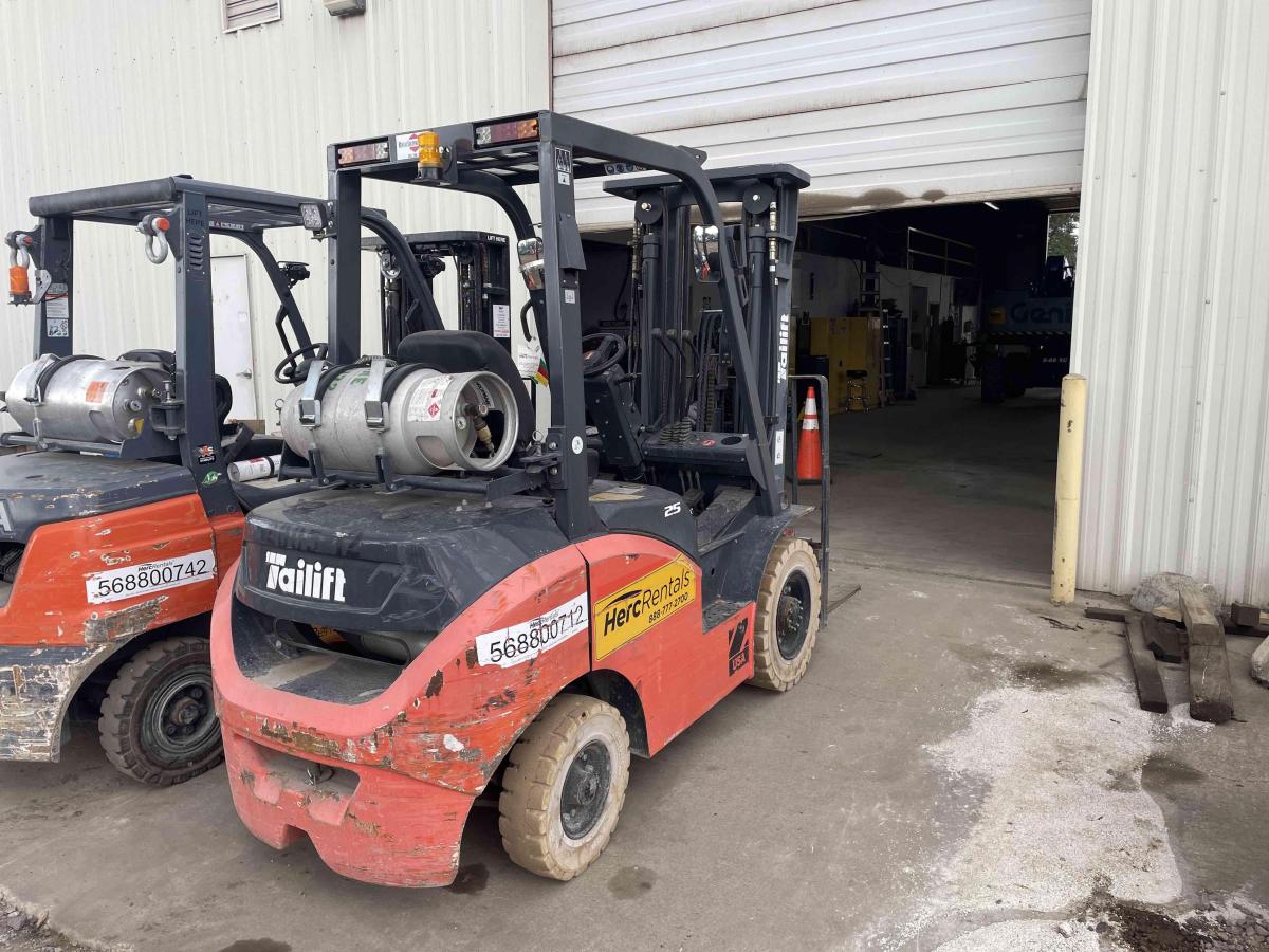 2021 Tailift FG25P