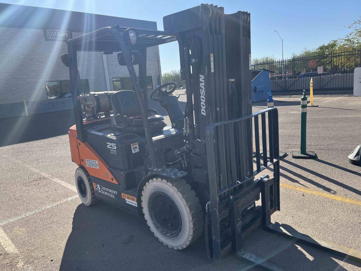 2018 Doosan G25E5