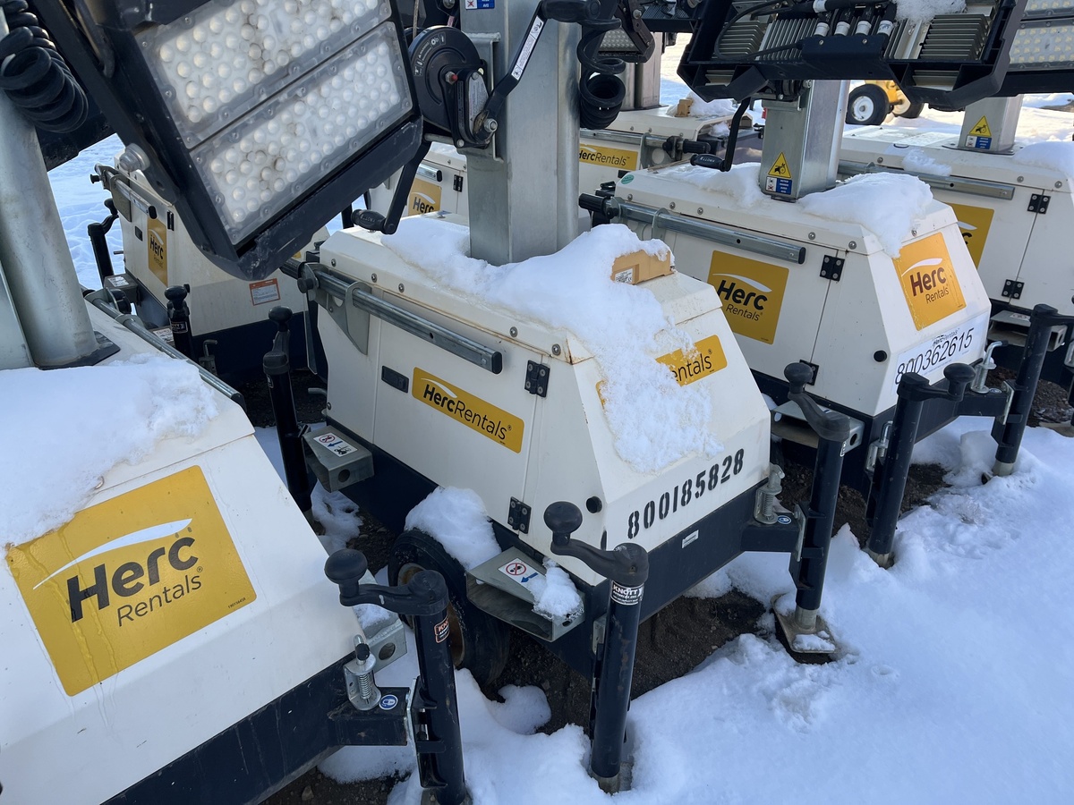 2017 Magnum PLT240-2