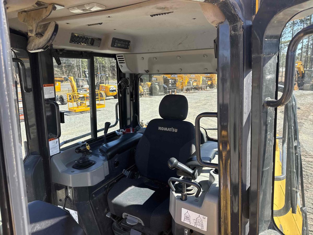 2020 Komatsu D61PX-24