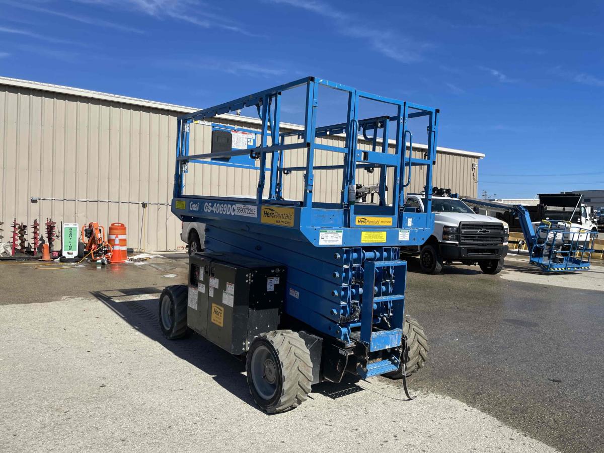 2016 Genie GS-4069 DC