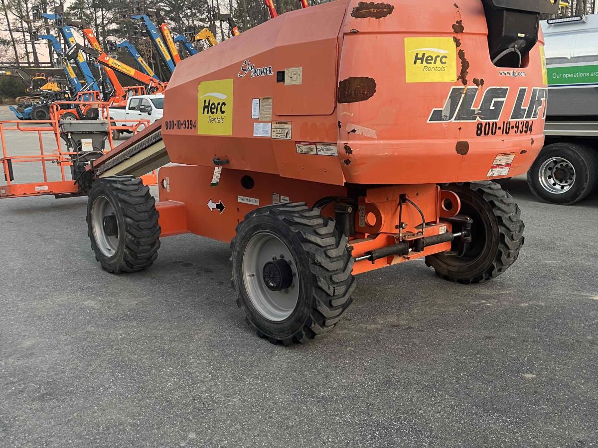 2016 JLG 600S