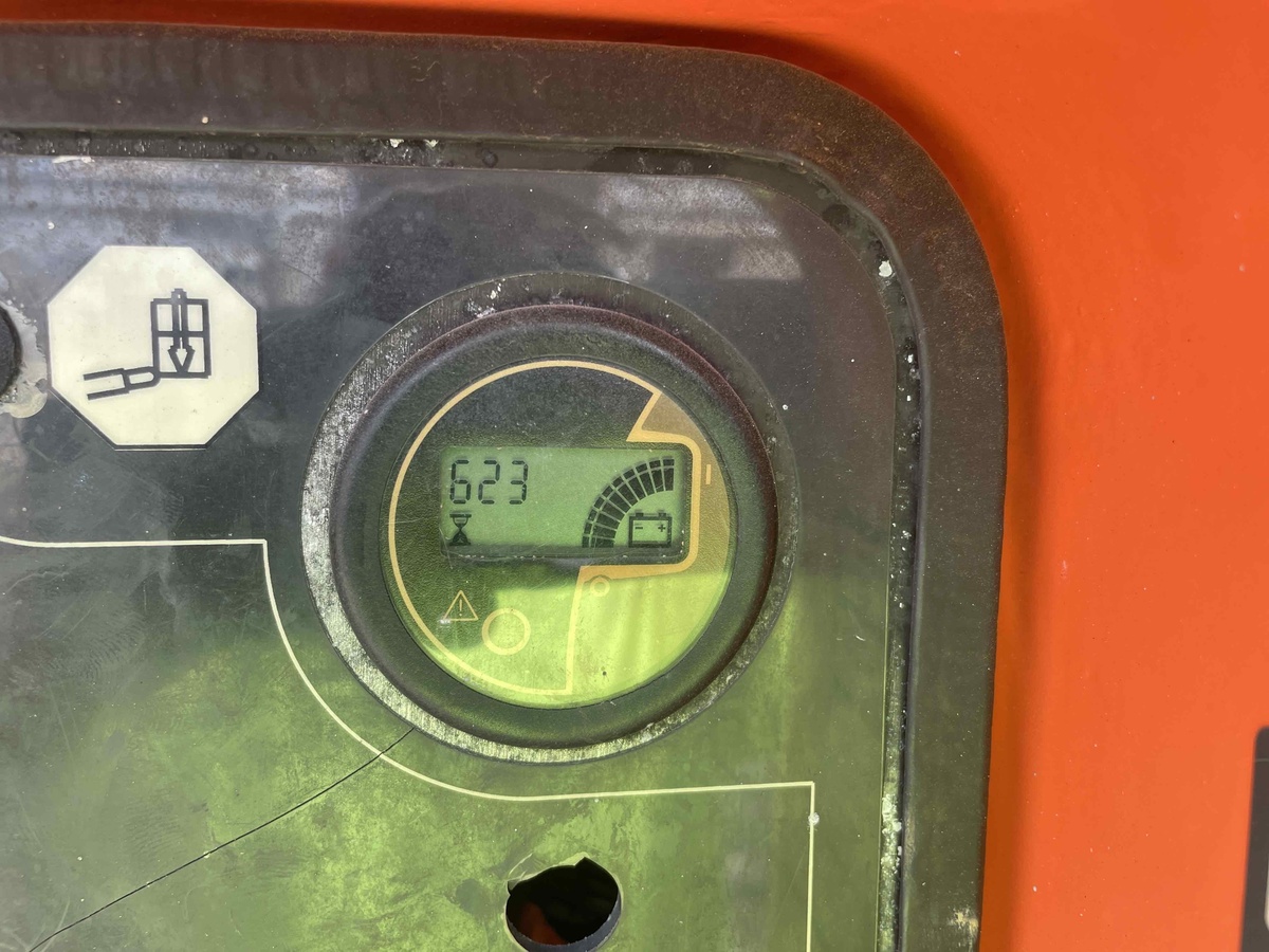 2019 JLG M600JP-9