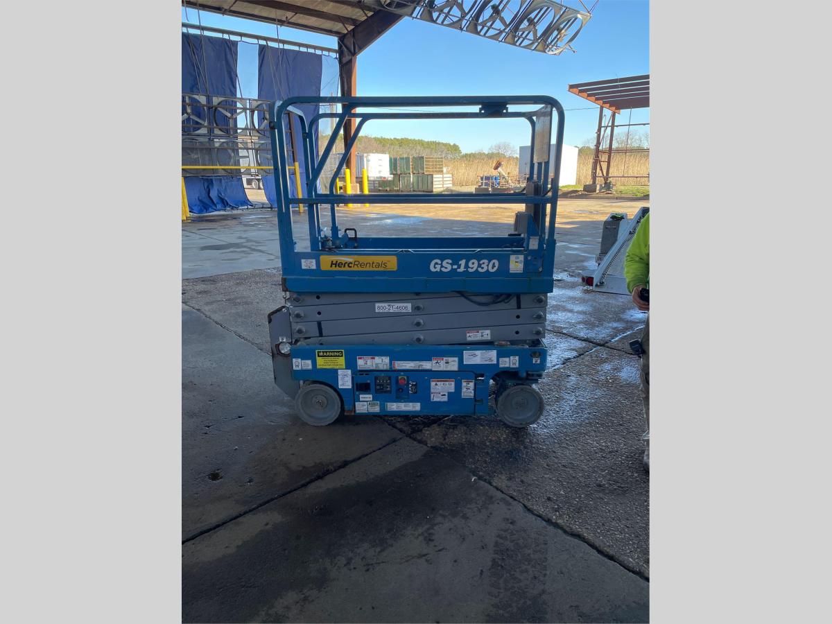 2018 Genie GS-1930