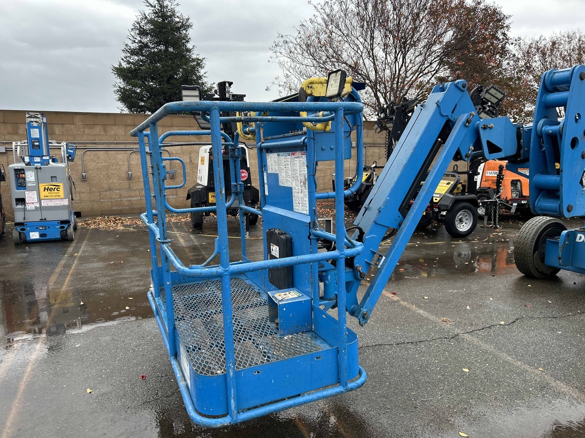 2017 Genie Z-45/25-3