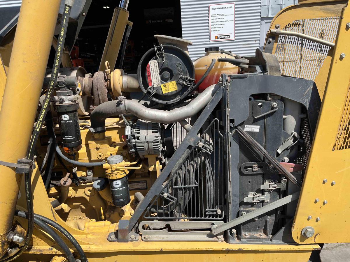 2015 John Deere 210K EP