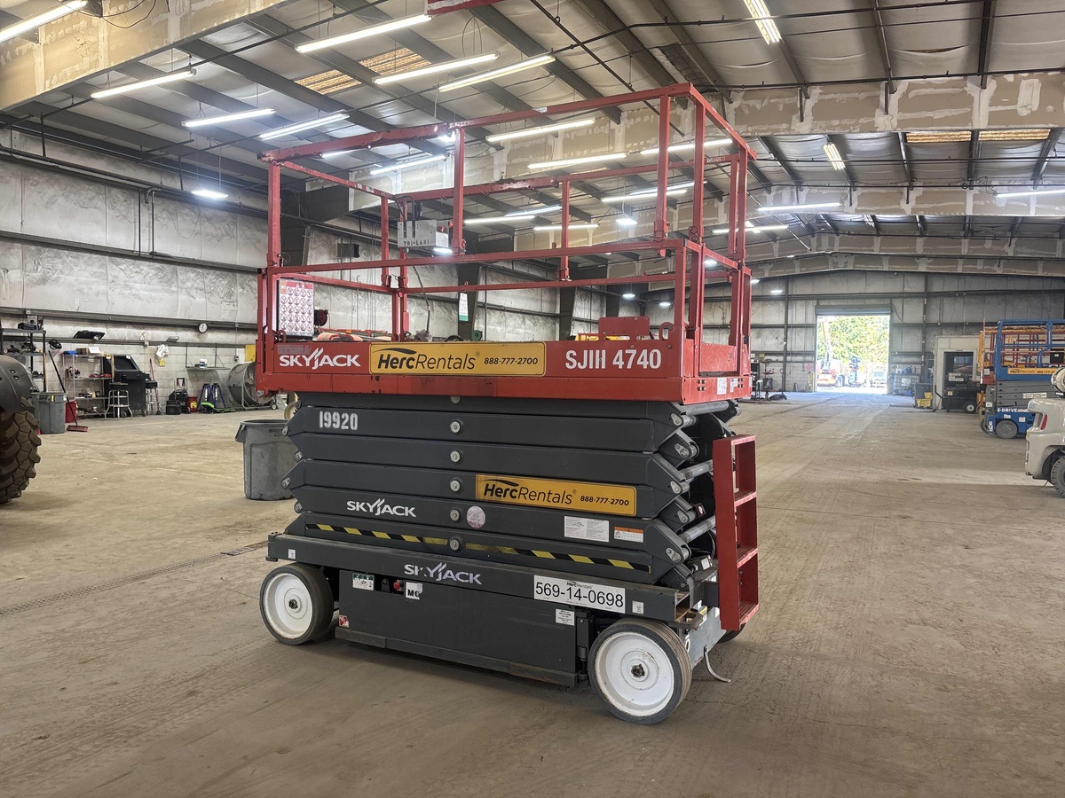 2019 Skyjack SJ4740-1