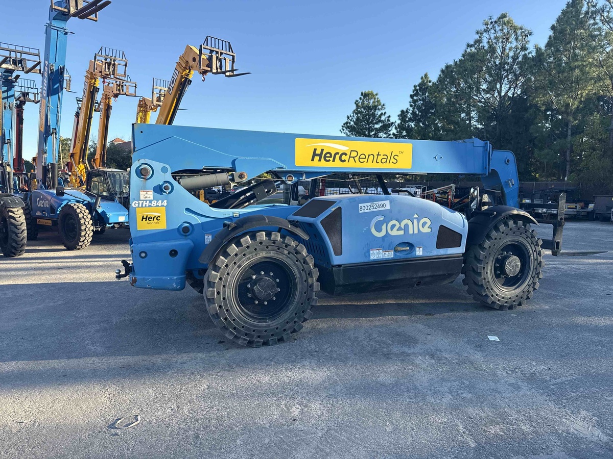 2019 Genie GTH 844-2