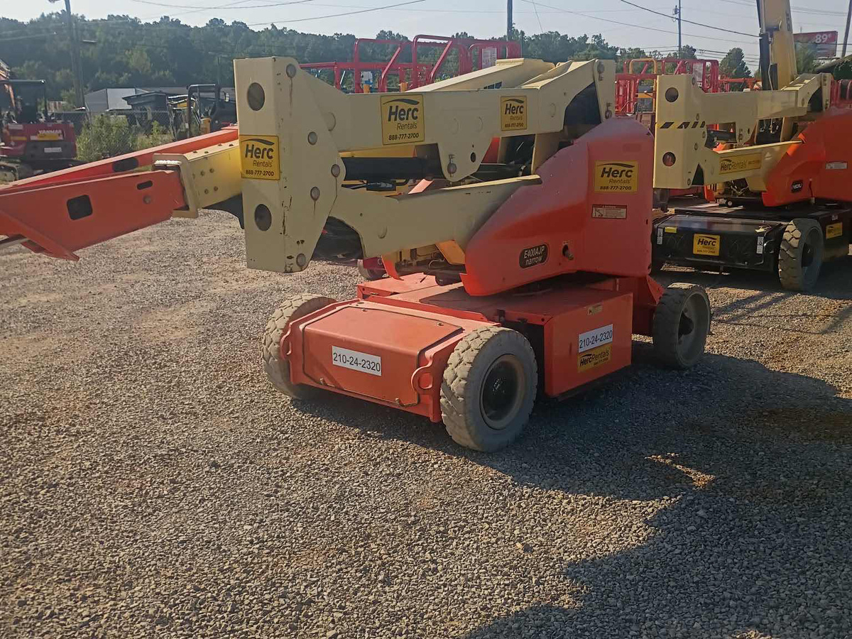 2018 JLG E400AJPN