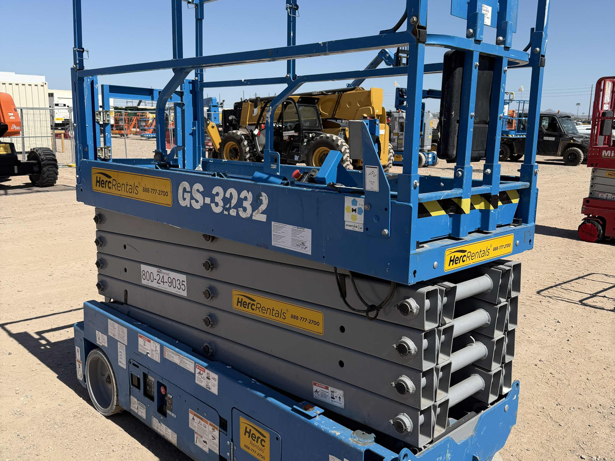 2019 Genie GS-3232-3