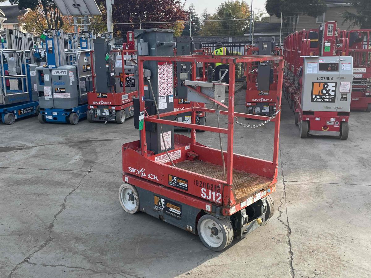 2016 Skyjack SJ12