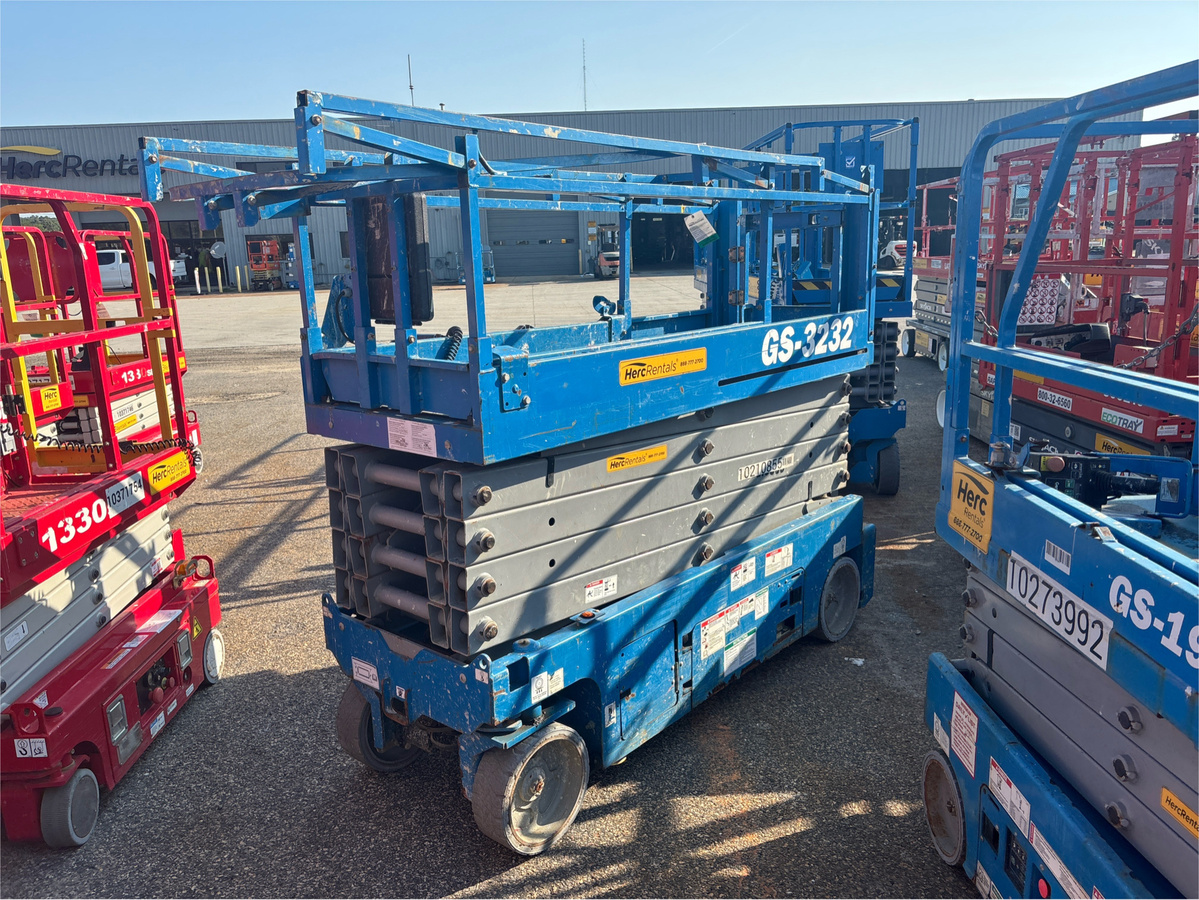 2017 Genie GS-3232-4
