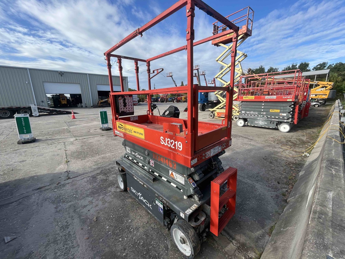 2021 Skyjack SJ3219-4