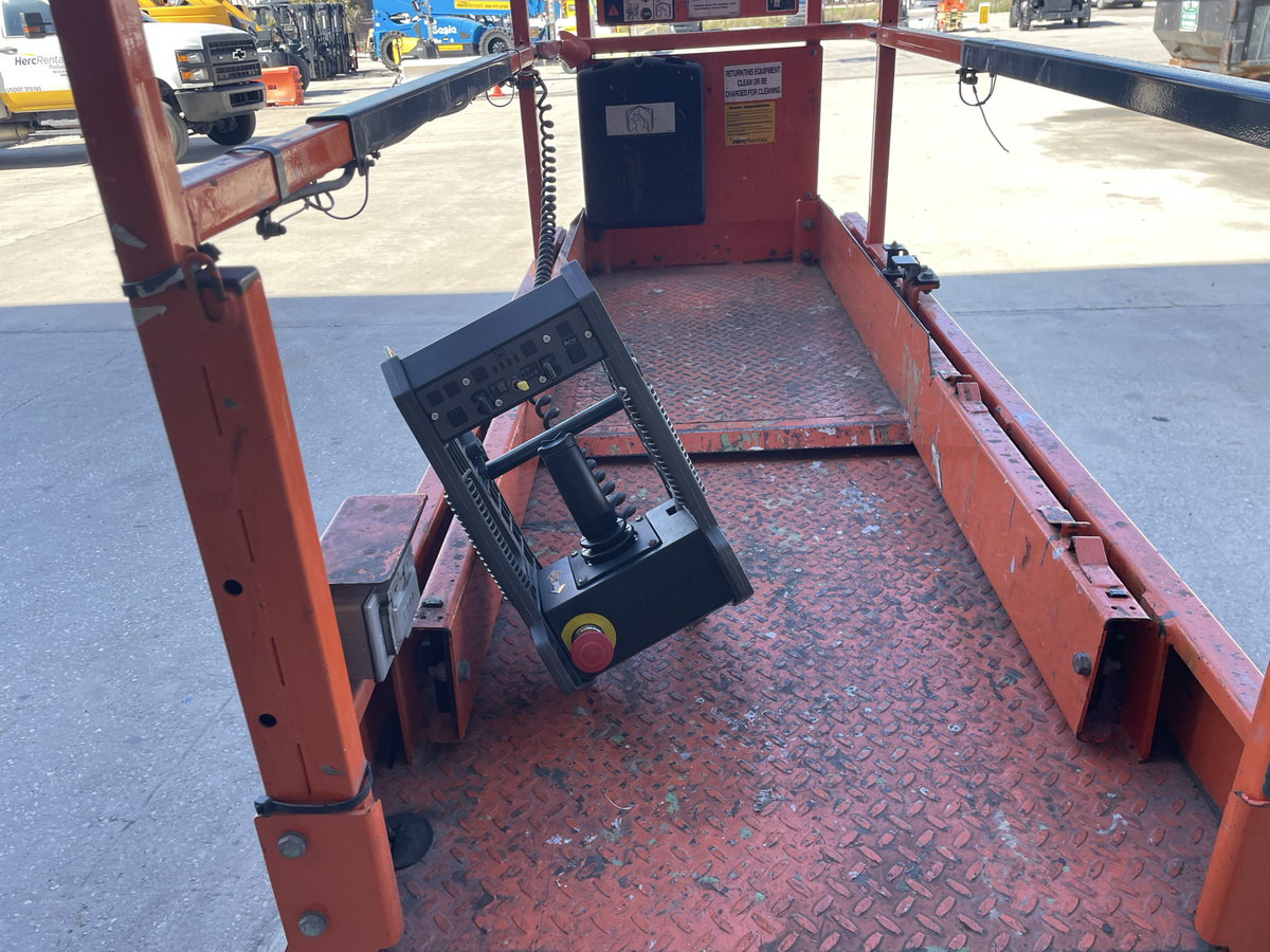 2019 JLG 1930ES-7